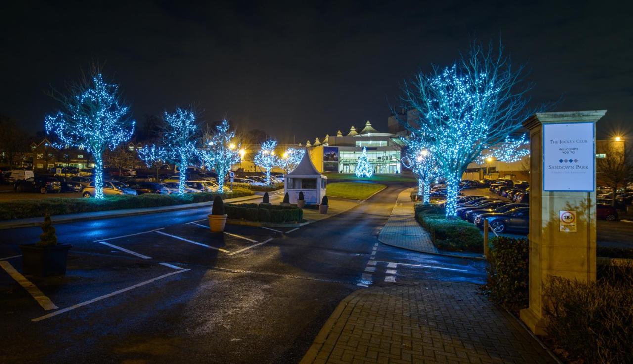 Sandown Park Lodge เอสเชอร์ ภายนอก รูปภาพ